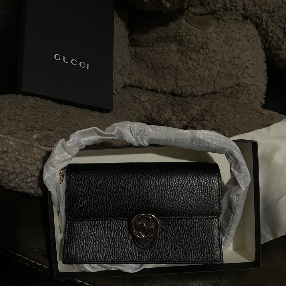 COPY - Authentic Wallet Purse by Gucci - Picture 2 of 9